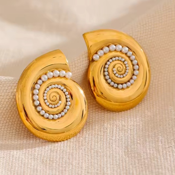 Gold Spiral Shell Earrings with Imitation Pearls – PVD Real Gold Plated - Picture 9 of 16